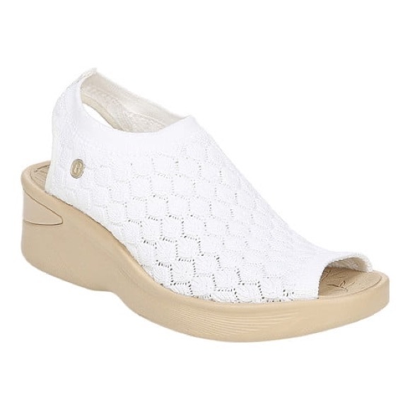 Bzees Shoes - BZEES Women's Bzees Secret Slingback Sandal Sz 9